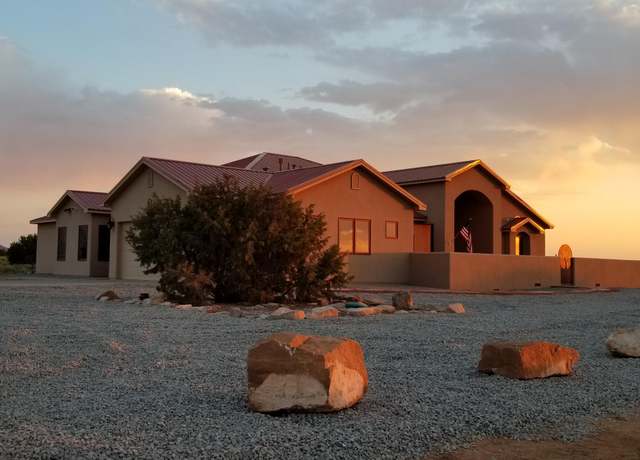 Property at 337 Scholle Rd, Mountainair, NM 87036, 3 beds, 2.5 baths