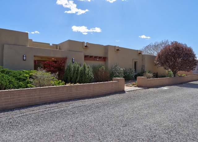 Property at 5108 Guadalupe Trl NW, Albuquerque, NM 87107, 3 beds, 2 baths