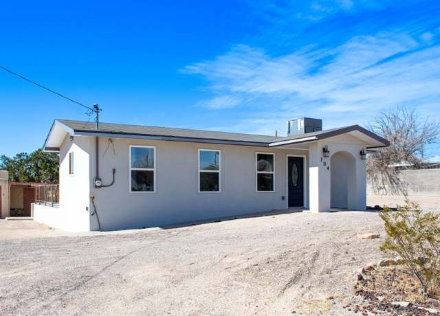 Property at 704 Spruce St, Truth Or Consequences, NM 87901, 3 beds, 2 baths