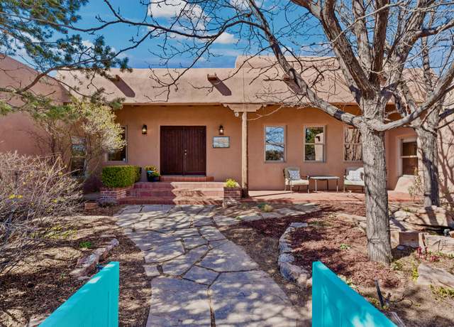 Property at 1310 Calle Del Rey, Santa Fe, NM 87506, 3 beds, 2.5 baths