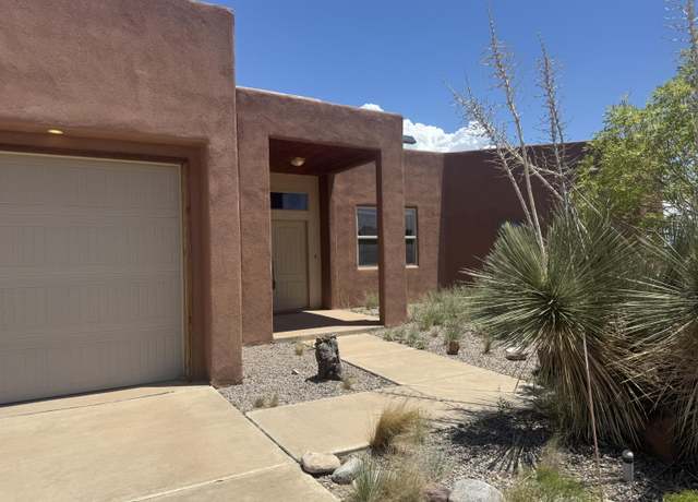 Property at 6909 Vatapa Rd NE, Rio Rancho, NM 87144, 4 beds, 2.5 baths
