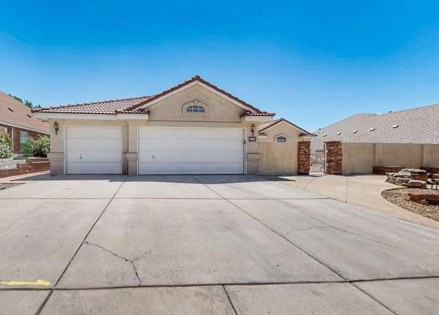 Property at 8608 Hampton Ave NE, Albuquerque, NM 87122, 3 beds, 2.5 baths