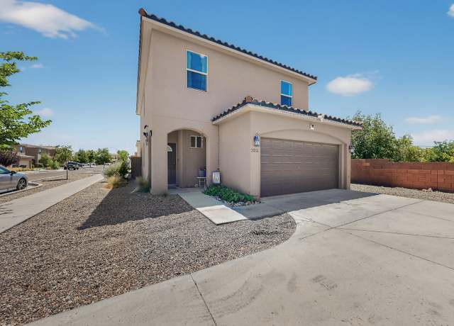 Property at 3012 Bonitas Loop, Santa Fe, NM 87507, 4 beds, 2.5 baths