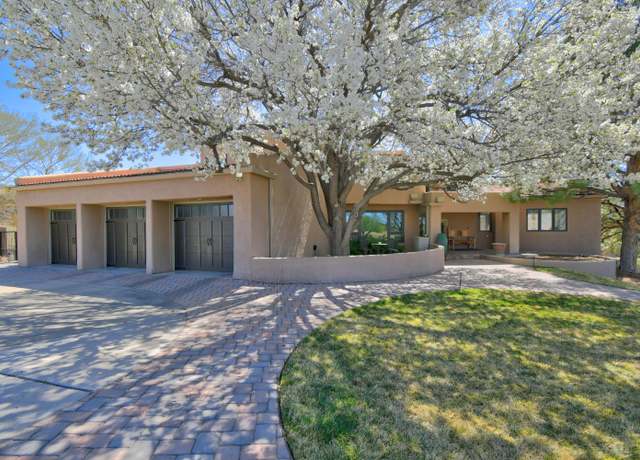Property at 9904 Masters Dr NE, Albuquerque, NM 87111, 5 beds, 3.5 baths