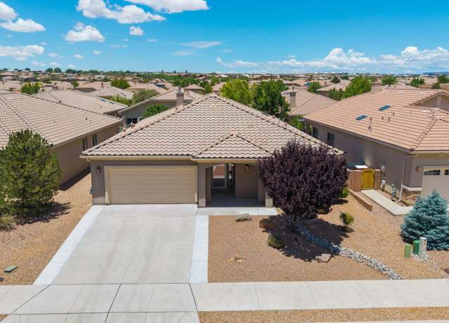 Property at 959 Salt Cedar Ct, Bernalillo, NM 87004, 2 beds, 2.5 baths