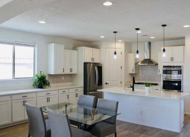 Property at 3003 Turquesa SE, Rio Rancho, NM 87124, 3 beds, 2 baths