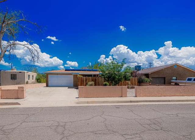 Property at 2808 Aliso Dr NE, Albuquerque, NM 87110, 2 beds, 1 bath