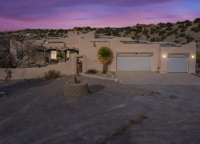 Property at 39 Pine Rd, Placitas, NM 87043, 3 beds, 2.5 baths