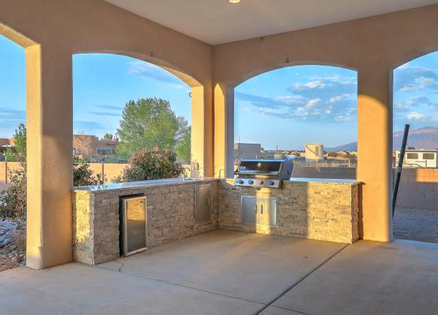 Property at 1797 Vargas Rd SE, Rio Rancho, NM 87124, 5 beds, 3 baths