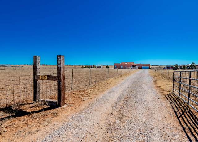 Property at 300 Thompson Rd, Moriarty, NM 87035, 3 beds, 2 baths