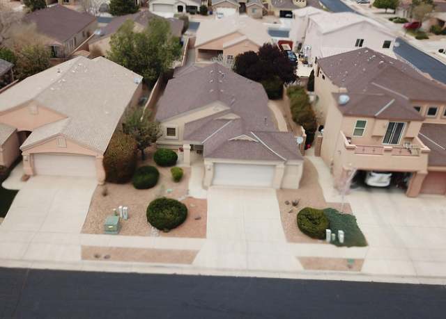 Property at 700 Primrose Ave SW, Los Lunas, NM 87031, 3 beds, 2 baths