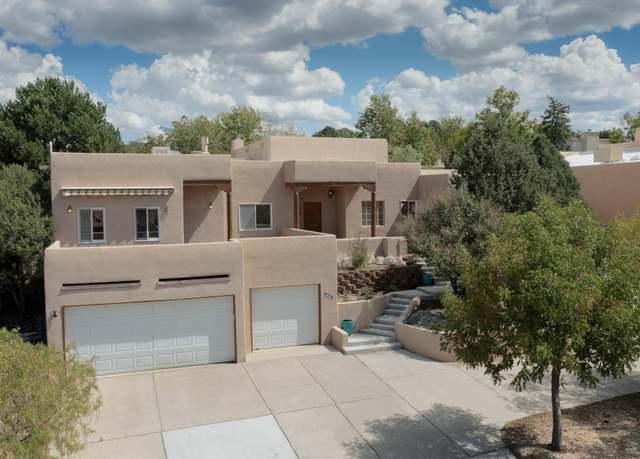 Property at 712 Navarra Way SE, Albuquerque, NM 87123, 4 beds, 3 baths