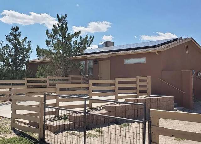 Property at 5709 Don Pasquale Dr SW, Albuquerque, NM 87121, 2 beds, 2 baths