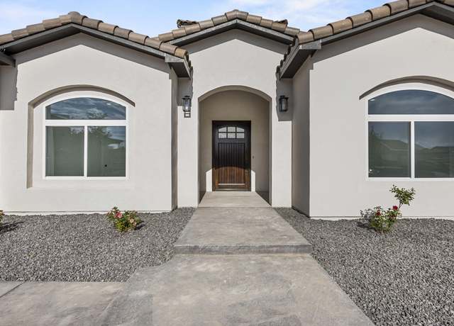 Property at 1281 Pinzon St NW, Los Lunas, NM 87031, 4 beds, 3.5 baths