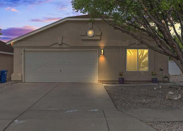 Property at 11227 Coconio Rd SE, Albuquerque, NM 87123, 3 beds, 2 baths