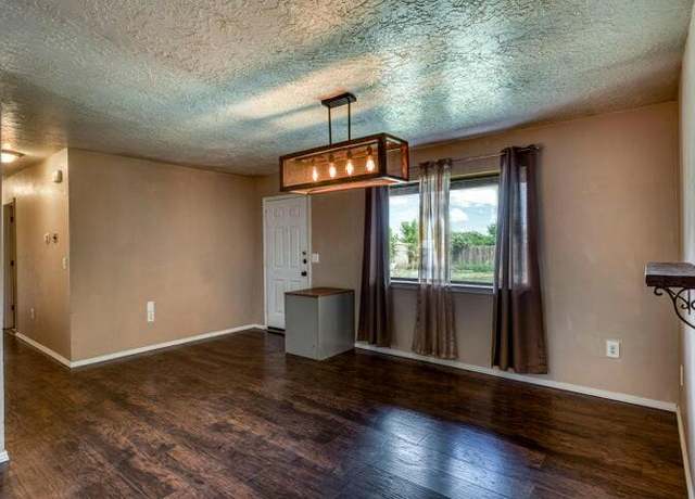 Property at 215 E Link Ave, Moriarty, NM 87035, 3 beds, 1.5 baths