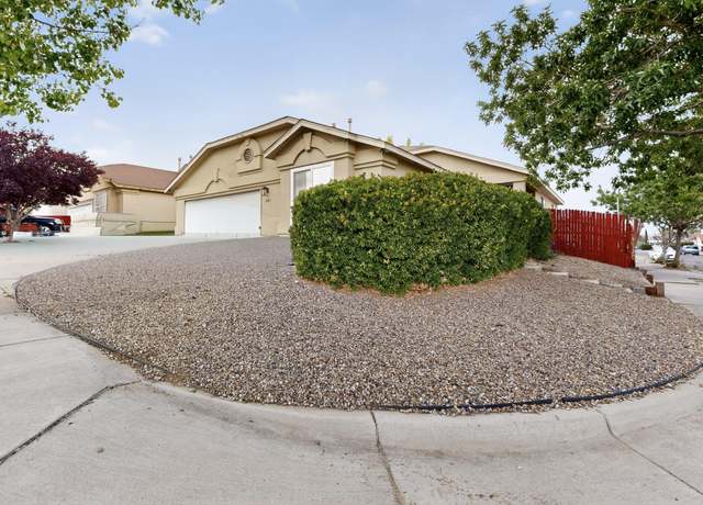 Property at 11001 Paso Fino Ave SW, Albuquerque, NM 87121, 3 beds, 2 baths