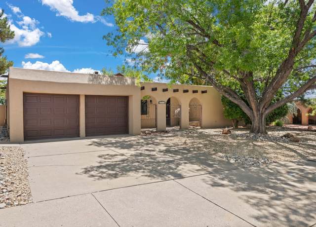 Property at 9424 Avenida De La Luna NE, Albuquerque, NM 87111, 3 beds, 2 baths