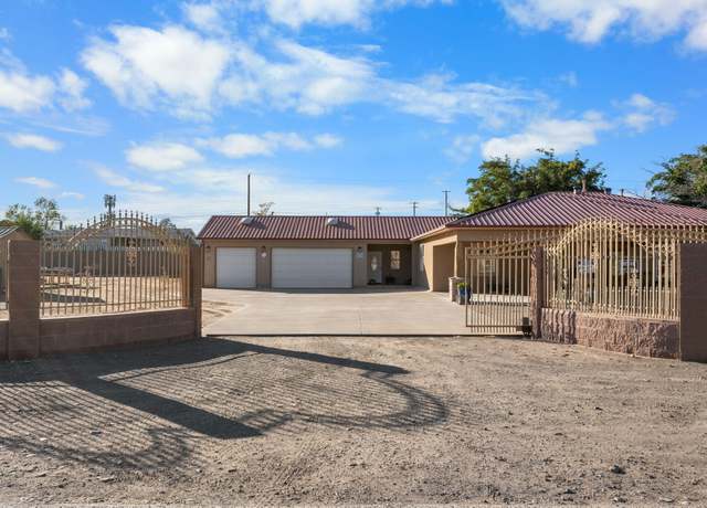 Property at 3604 Barcelona Rd SW, Albuquerque, NM 87105, 5 beds, 3.5 baths