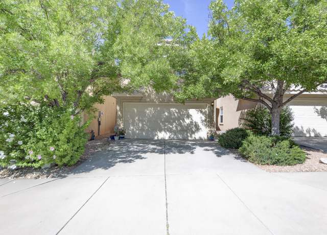 Property at 4919 Sereno Dr NE, Albuquerque, NM 87111, 3 beds, 2.5 baths