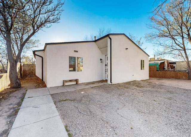 Property at 125 Sunset Pl SW, Albuquerque, NM 87105, 3 beds, 2 baths