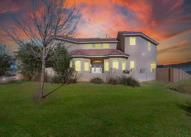 Property at 400 3rd St NE, Rio Rancho, NM 87124, 4 beds, 3 baths