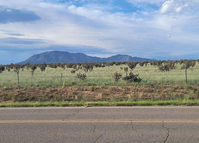 Property at 16 Venus Rd, Edgewood, NM 87015