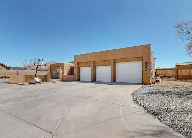 Property at 1400 Broadview Loop NW, Los Lunas, NM 87031, 4 beds, 2.5 baths