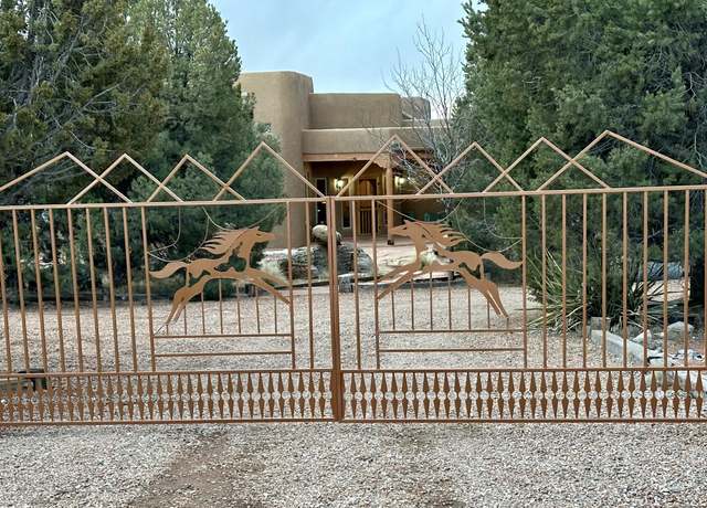 Property at 117 Vista Montana Rd, Estancia, NM 87016, 3 beds, 2 baths