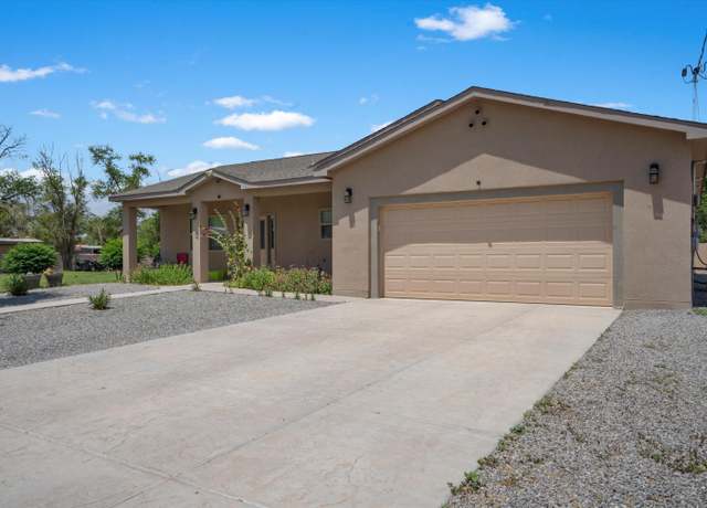 Property at 9 Elias Rd, Los Lunas, NM 87031, 3 beds, 2 baths