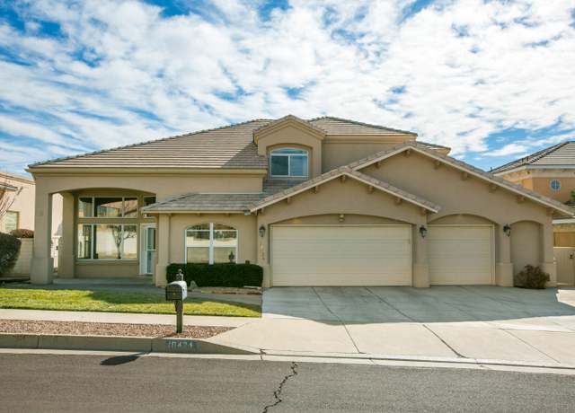 Property at 10424 Morning Star Dr NE, Albuquerque, NM 87111, 4 beds, 3.5 baths
