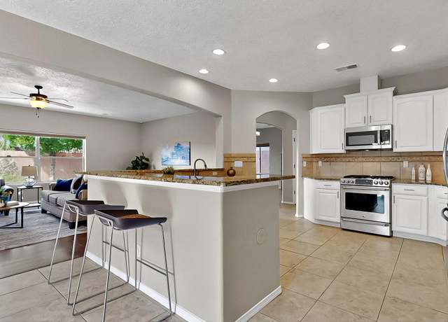 Property at 11823 Red Mile Rd SE, Albuquerque, NM 87123, 3 beds, 2.5 baths