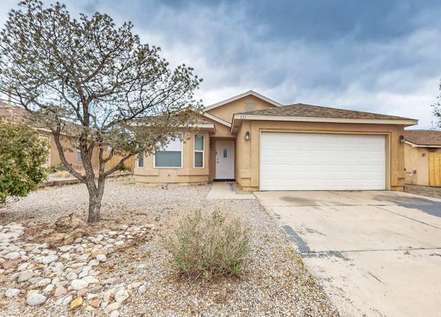 Property at 111 18th Street St SE, Rio Rancho, NM 87124, 3 beds, 2 baths