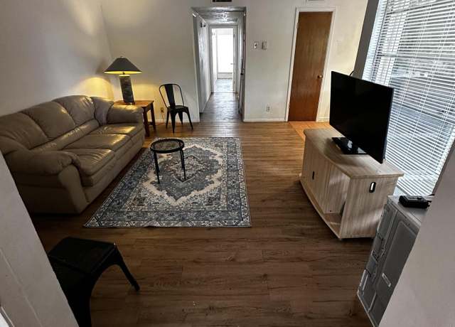 Property at 4601 Carlisle Blvd NE Unit D-8, Albuquerque, NM 87109, 2 beds, 2 baths