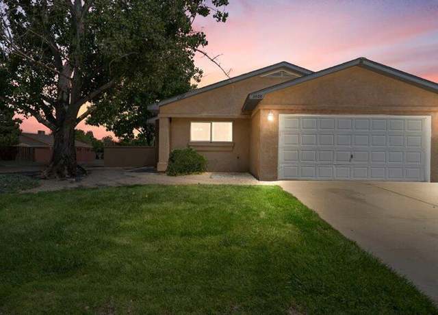 Property at 3020 Chimayo Meadows Dr NE, Rio Rancho, NM 87144, 3 beds, 2 baths