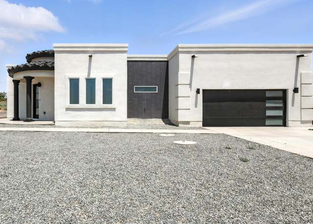 Property at 1401 Villa Pl SE, Rio Rancho, NM 87124, 3 beds, 4 baths