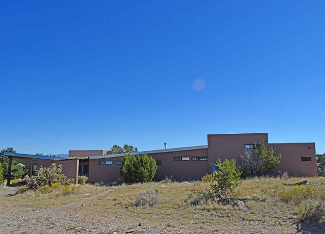 Property at 202 Ridge View Rd, Magdalena, NM 87825, 4 beds, 2 baths