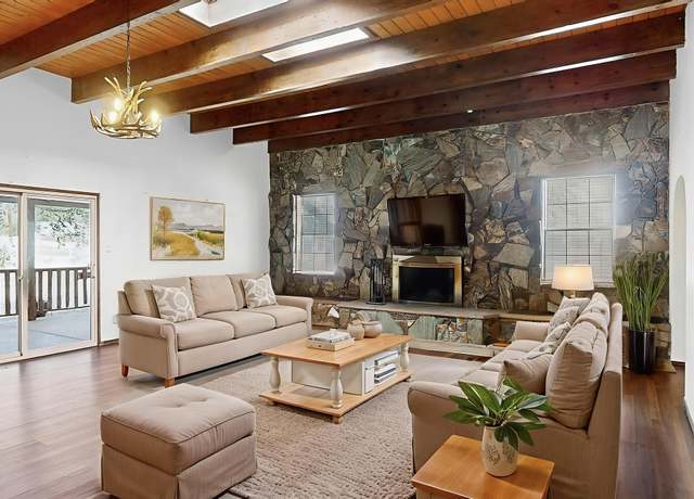 Property at 3213 May Cir SE, Rio Rancho, NM 87124, 3 beds, 2 baths