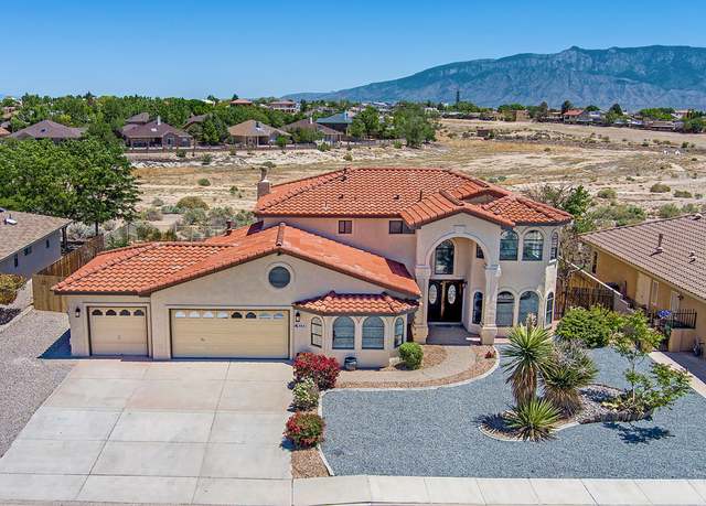 Property at 564 Nicklaus Dr SE, Rio Rancho, NM 87124, 5 beds, 3 baths