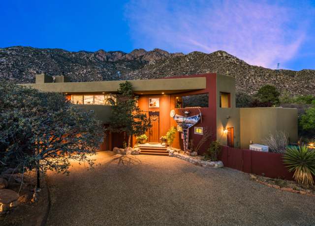 Property at 51 Rock Ridge Dr NE, Albuquerque, NM 87122, 3 beds, 3.5 baths