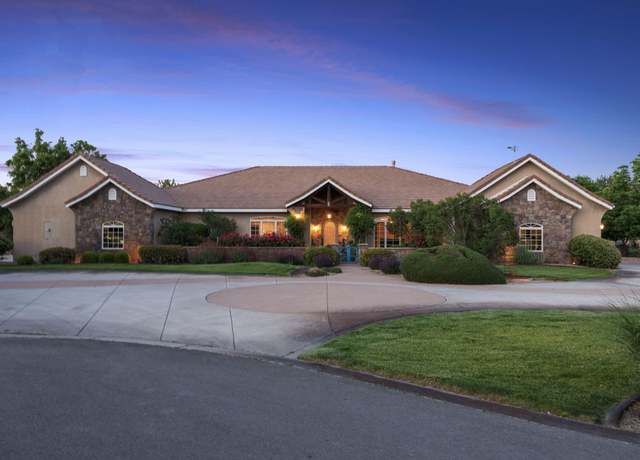 Property at 4658 Los Poblanos Cir NW, Los Ranchos, NM 87107, 4 beds, 3.5 baths