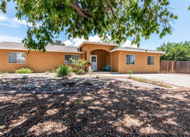 Property at 1202 38th St SE, Rio Rancho, NM 87124, 3 beds, 2 baths