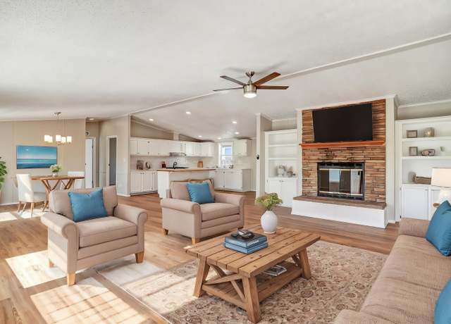 Property at 110 Sunrise Bluffs Dr, Belen, NM 87002, 3 beds, 2 baths