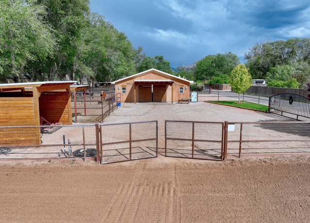 Property at 262 Entrada De Los Martinez, Corrales, NM 87048, 2 beds, 2.5 baths