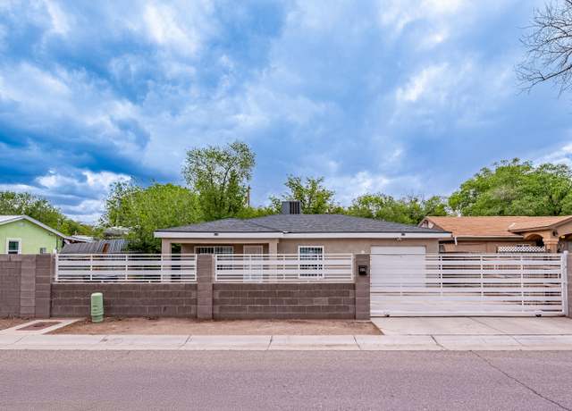 Property at 1516 1/2 Gallegos Rd SW, Albuquerque, NM 87105, 3 beds, 2 baths