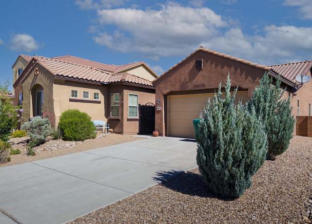 Property at 4010 Plaza Colina Ln NE, Rio Rancho, NM 87124, 4 beds, 3.5 baths