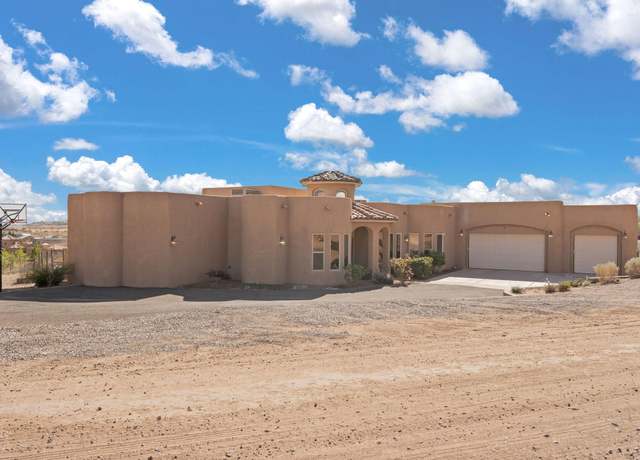 Property at 5720 Rio Lama Rd NE, Rio Rancho, NM 87144, 5 beds, 4 baths