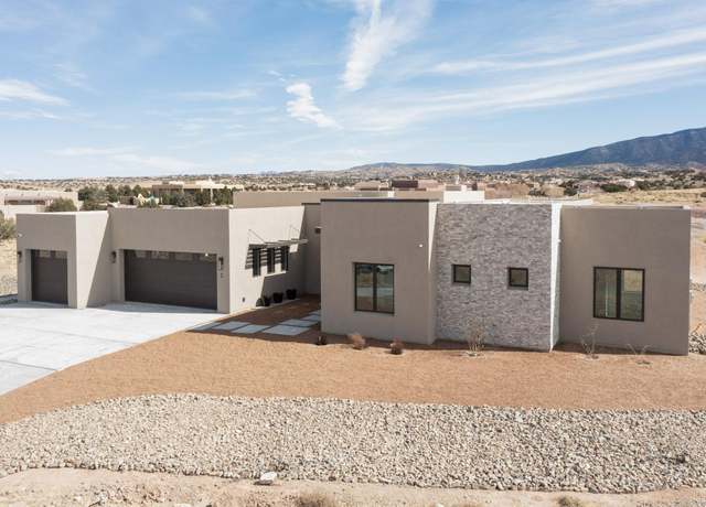 Property at 2 Brazos Trail Ct, Placitas, NM 87043, 3 beds, 3.5 baths