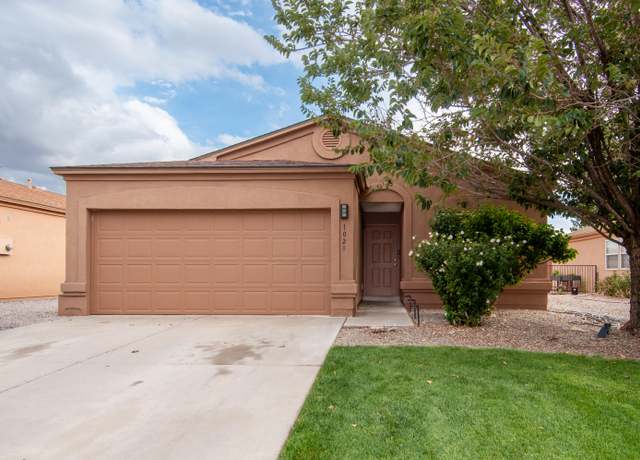 Property at 1028 Desert Paintbrush Loop NE, Rio Rancho, NM 87144, 3 beds, 2 baths