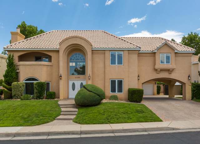 Property at 11201 Country Clb NE, Albuquerque, NM 87111, 5 beds, 4 baths